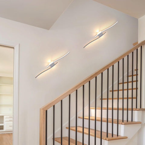 Minimalistyczna Lampa Ścienna LED z Łukiem